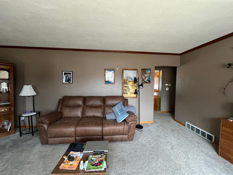 314 6th St NW, Little Falls, MN 56345