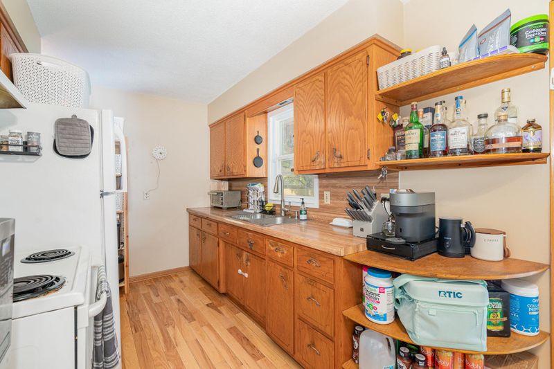 13160 N 2nd Ave, Lindstrom, MN 55045
