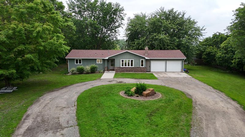 6480 Long Lake Rd, Willmar, MN 56201