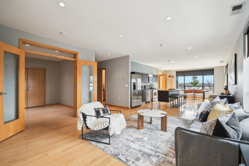 3104 W Lake St #202, Minneapolis, MN 55416