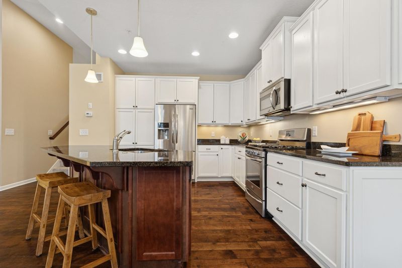 8127 Virginia Pl, Savage, MN 55378