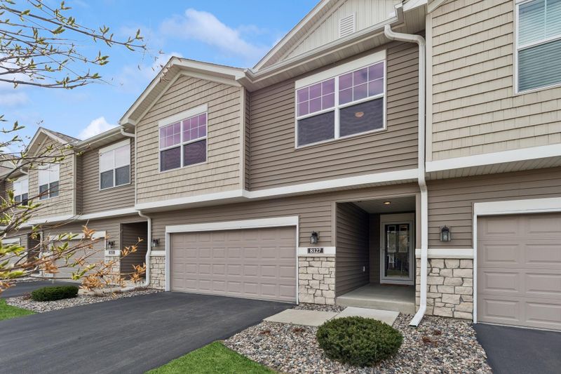 8127 Virginia Pl, Savage, MN 55378