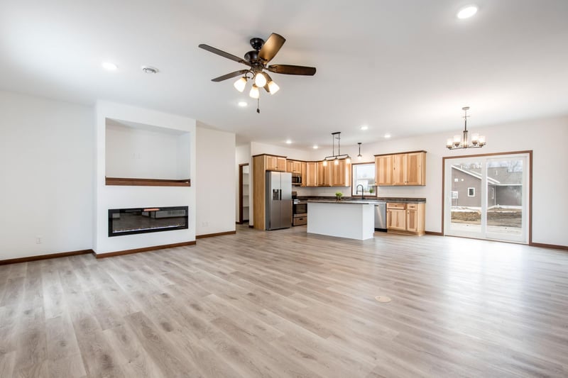 422 Maple St, Lowry, MN 56349
