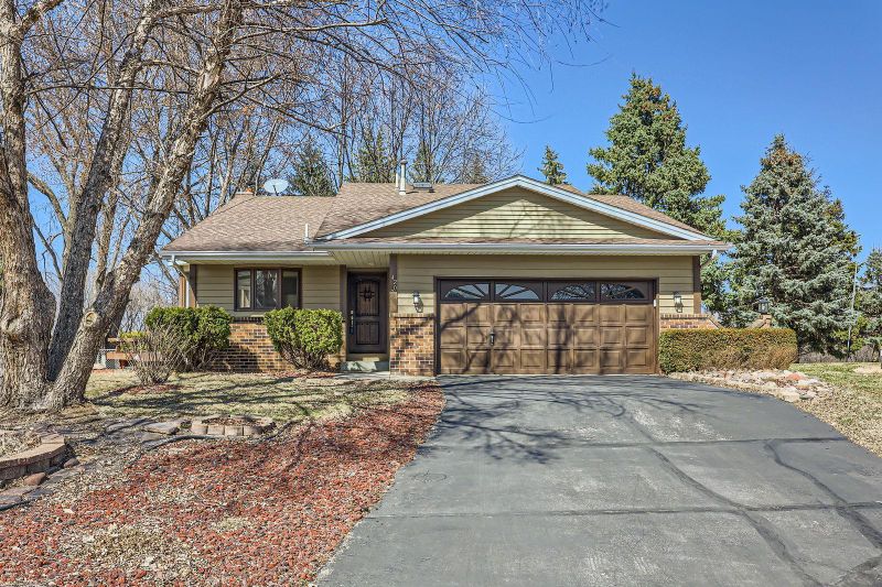 4202 Valley Forge Pl, Eagan, MN 55123