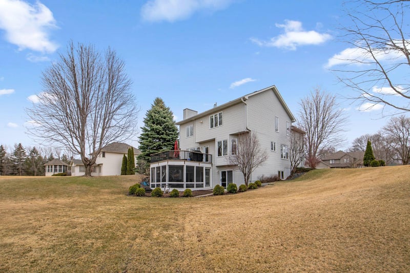 845 Jennings Cove Rd, Minnetrista, MN 55364