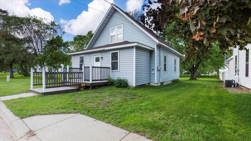 751 Roe St, Brooten, MN 56316