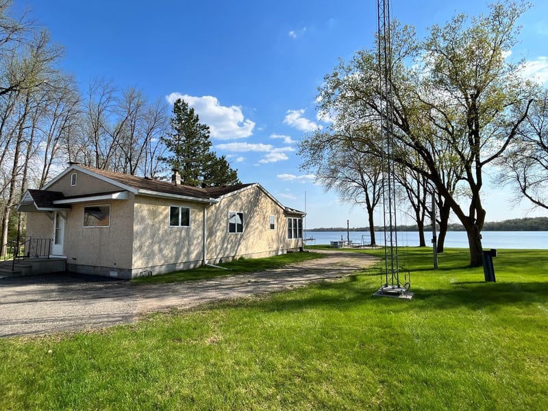 11253 Alcott Dr, Sauk Centre, MN 56378