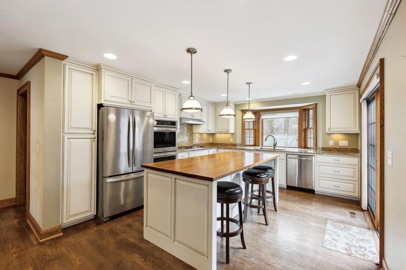 277 14th Ave NW, New Brighton, MN 55112