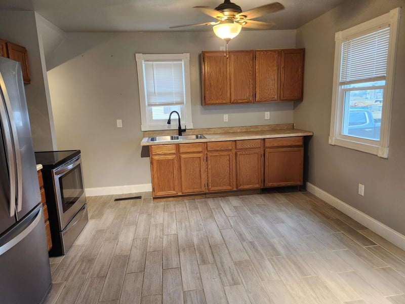 305 SE Market St, Brownsdale, MN 55918