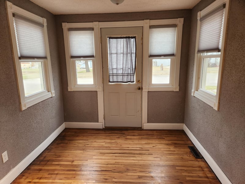 305 SE Market St, Brownsdale, MN 55918