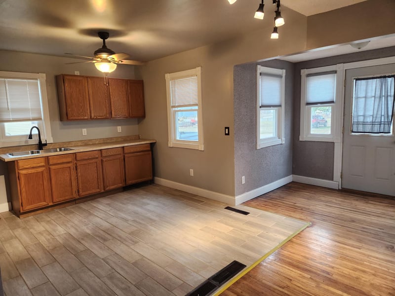 305 SE Market St, Brownsdale, MN 55918