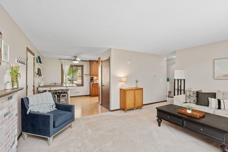 12827 Euclid Ave, Apple Valley, MN 55124
