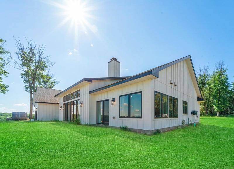 38525 Northstar Dr, Cushing, MN 56443