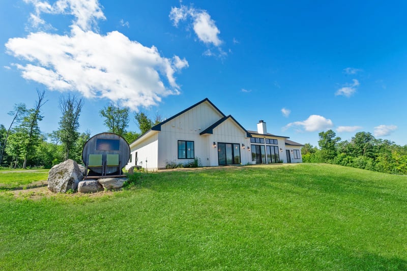 38525 Northstar Dr, Cushing, MN 56443