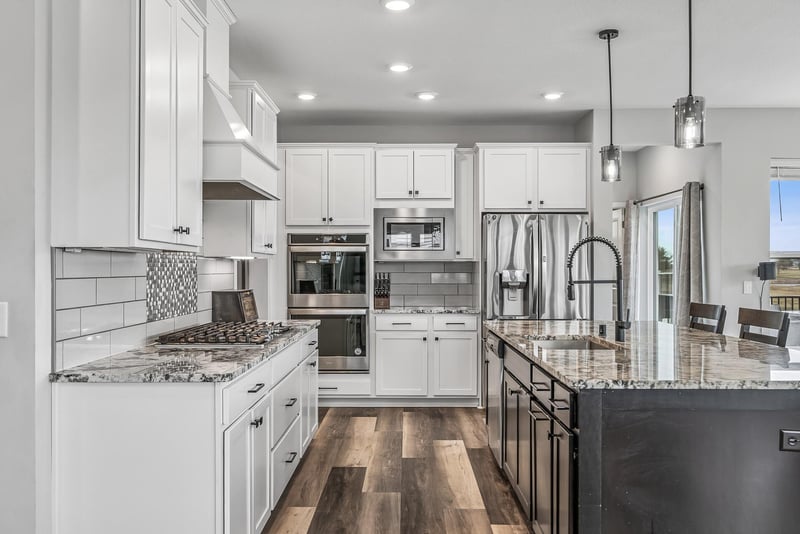 11526 Brayburn Trl, Osseo, MN 55369