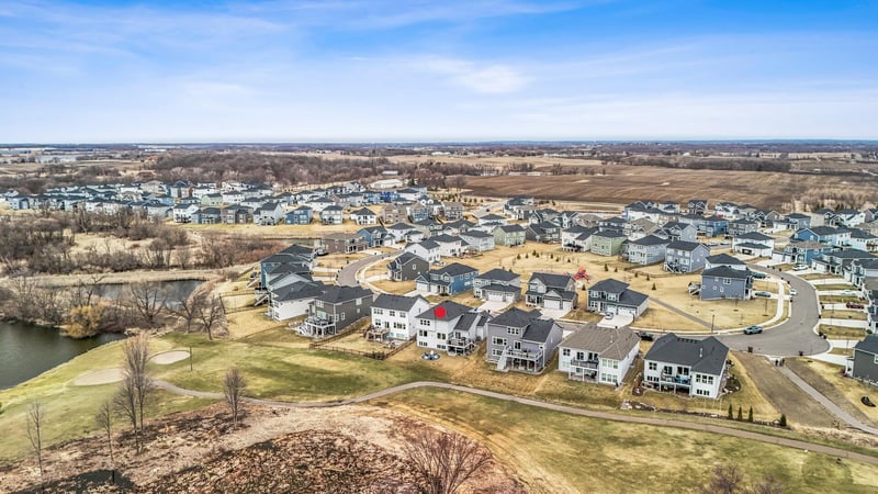 11526 Brayburn Trl, Osseo, MN 55369