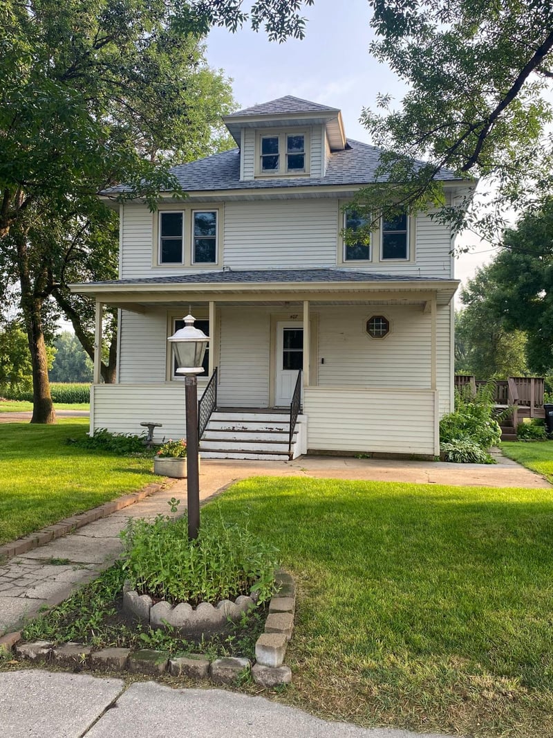407 Atlantic Ave, De Graff, MN 56271