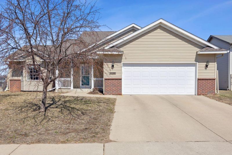 6633 Black Spruce St, Saint Cloud, MN 56303