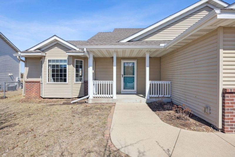 6633 Black Spruce St, Saint Cloud, MN 56303