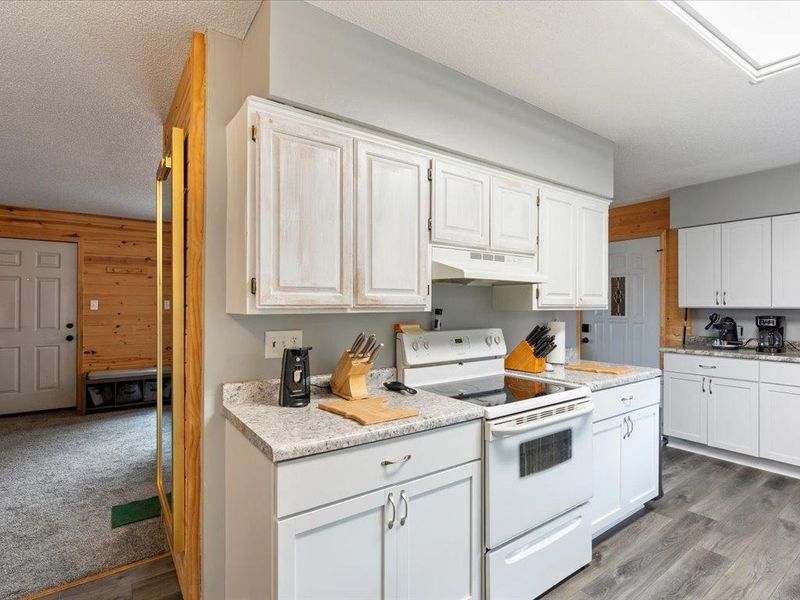 3523 Green Gables Rd, Brainerd, MN 56401