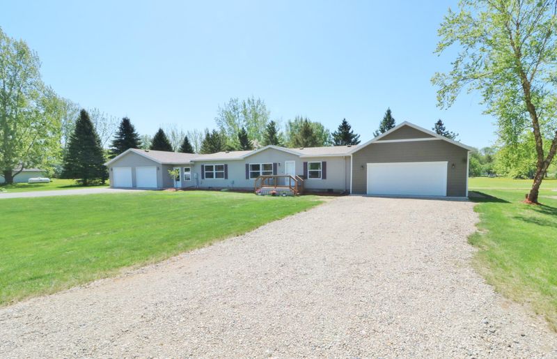 6304 Chickadee Ln SW, Alexandria, MN 56308