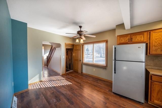 1830 11th St E, Glencoe, MN 55336