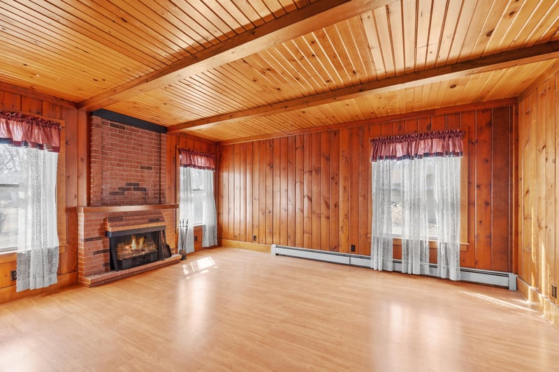 730 Powers St, Stewart, MN 55385