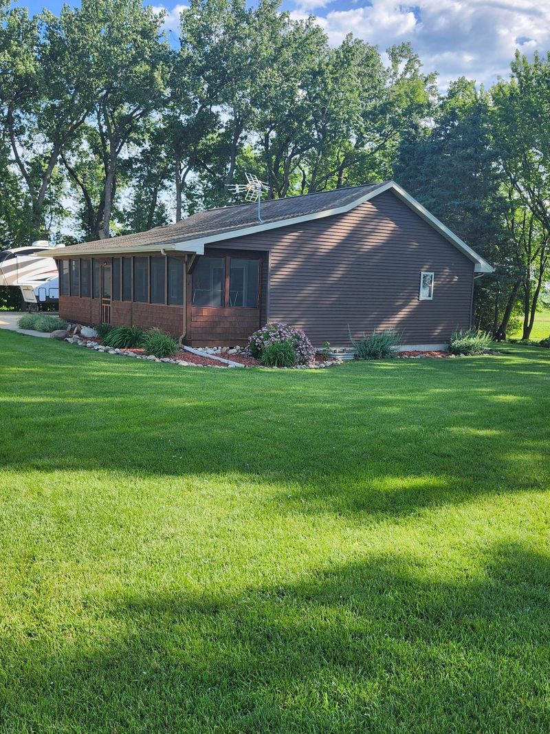 12650 780th Ave, Le Roy, MN 55951