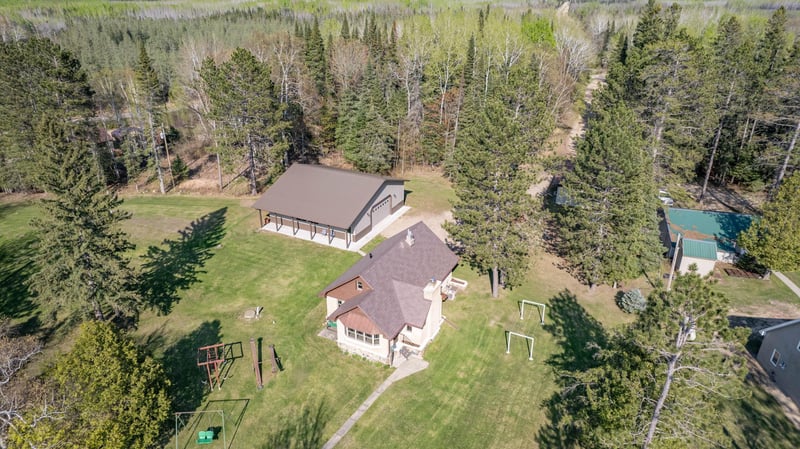 15603 N Buck Lake Rd, Nashwauk, MN 55769
