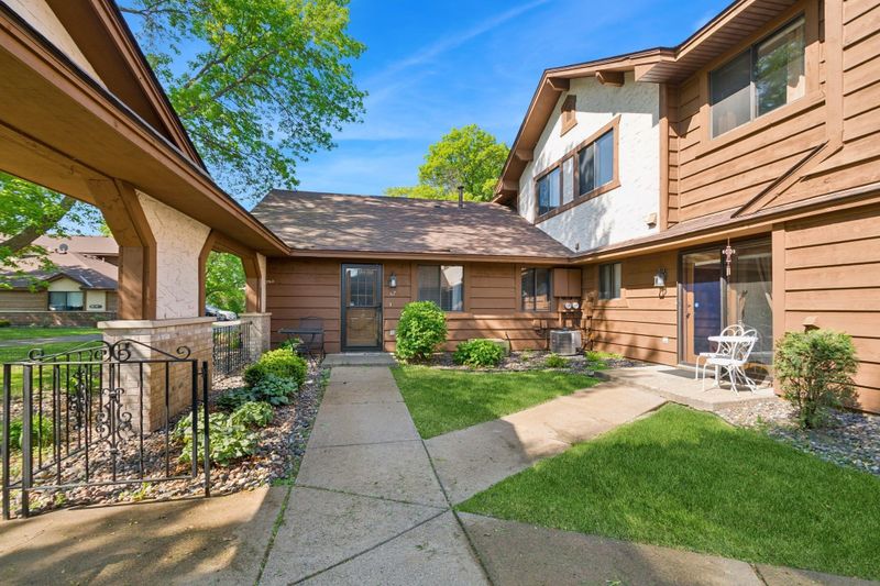 65 125th Ln NW, Coon Rapids, MN 55448