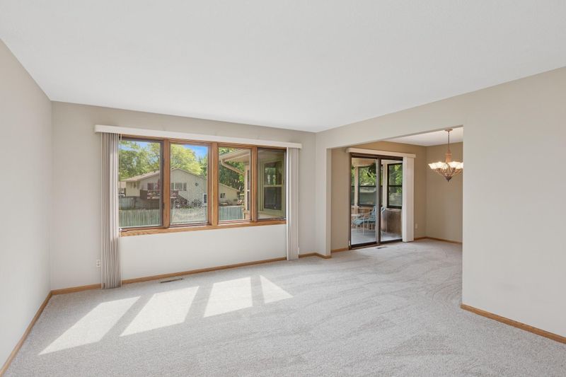 14708 Dory Ct, Apple Valley, MN 55124