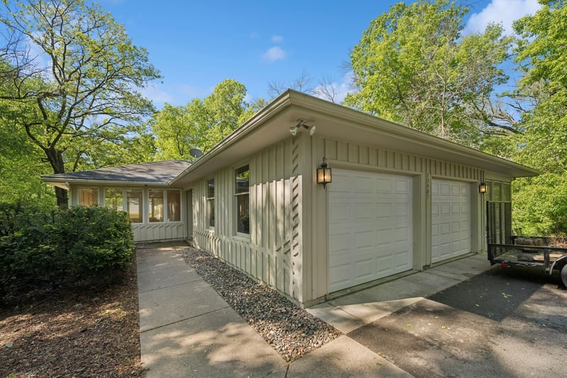 13907 Mcginty Rd E, Hopkins, MN 55305