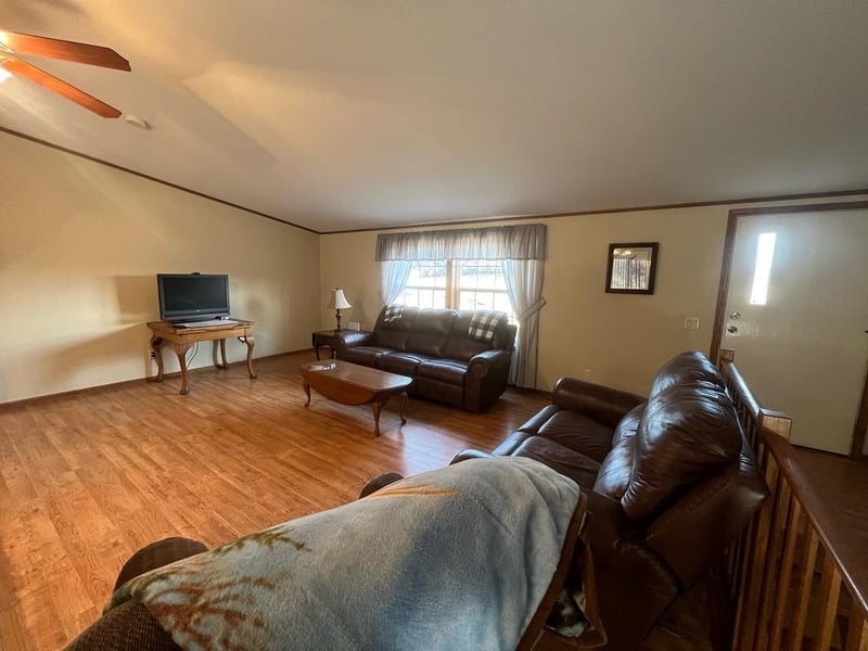 W1178 Jahn Rd, Alma, WI 54610
