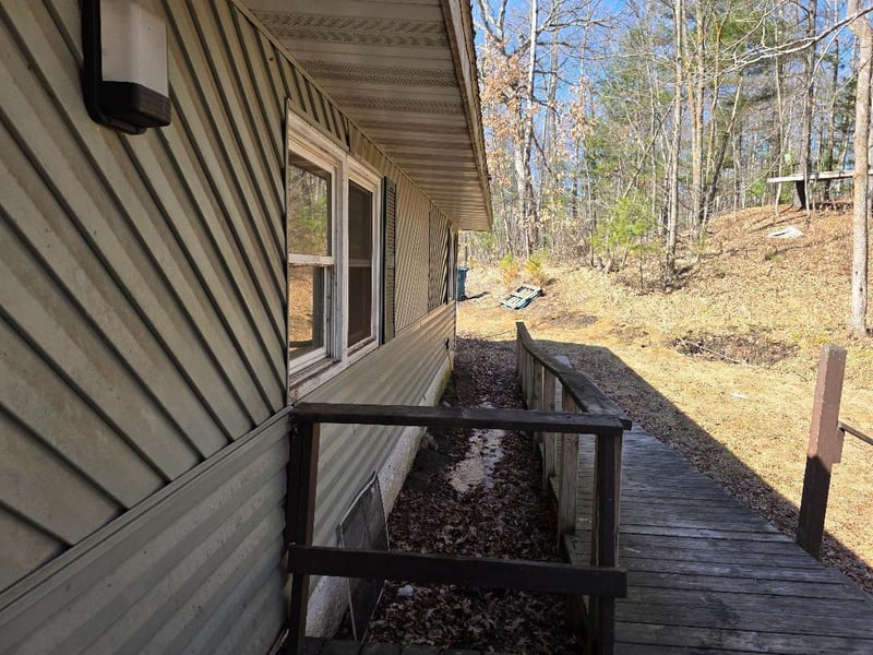 N1802 Burma Rd, Sarona, WI 54870