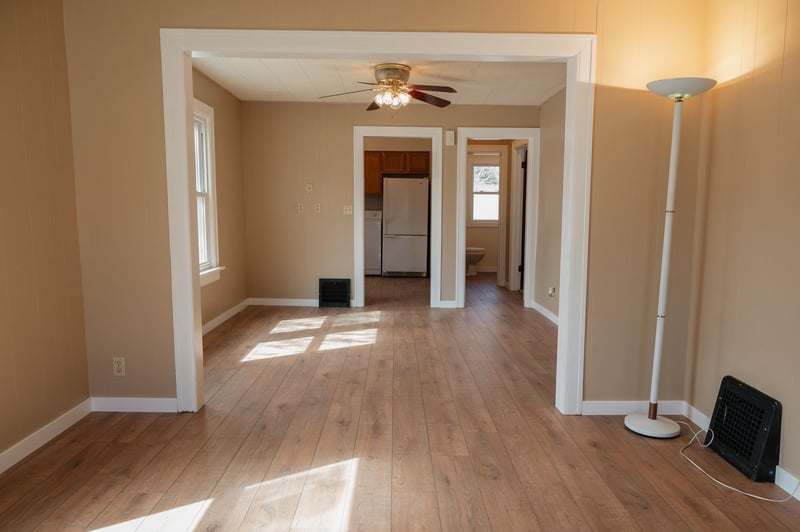 220 S Ramsey St, Blue Earth, MN 56013