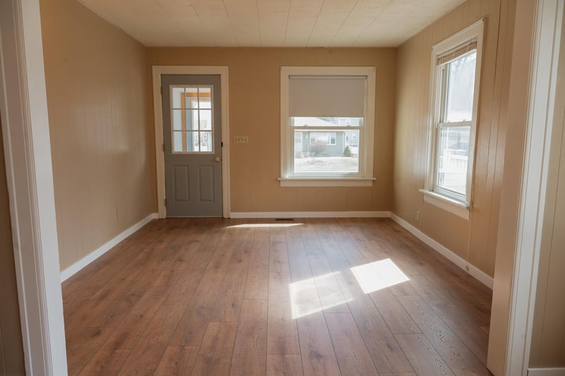 220 S Ramsey St, Blue Earth, MN 56013