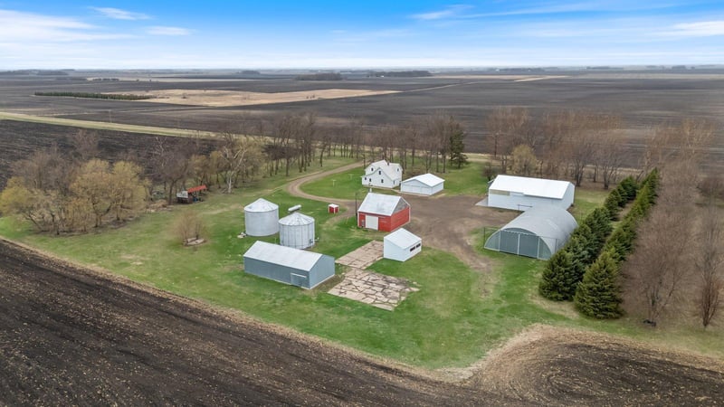 2070 40th Ave NE, Maynard, MN 56260