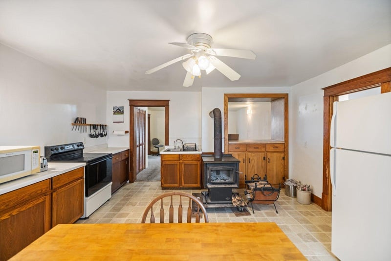 2070 40th Ave NE, Maynard, MN 56260