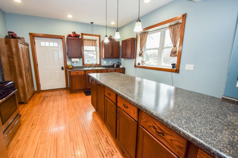 185 West St, Saint Martin, MN 56376