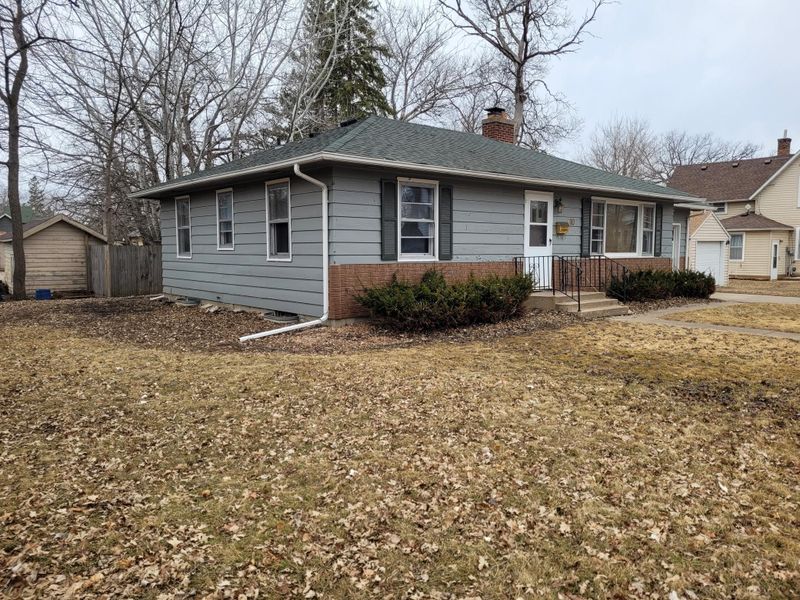 610 Maple St, Alexandria, MN 56308