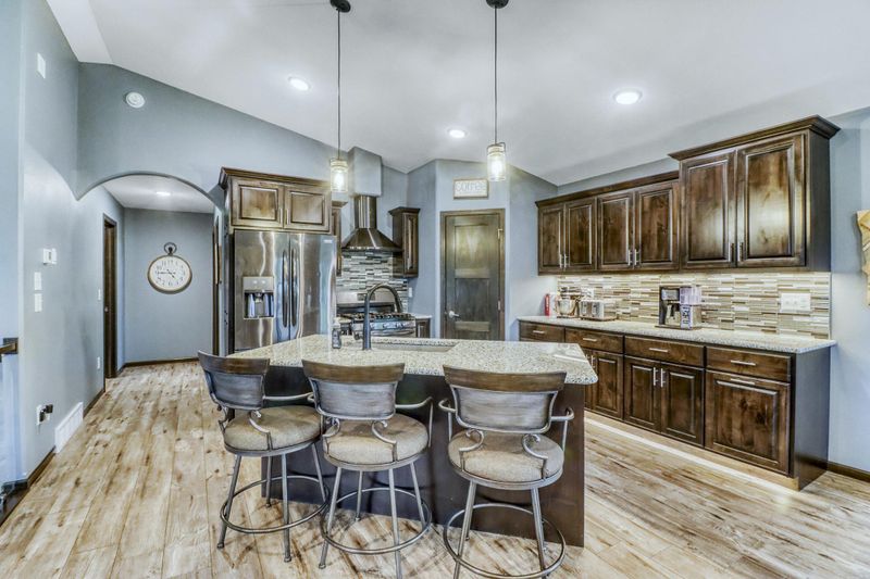 1459 Huron Dr, Detroit Lakes, MN 56501
