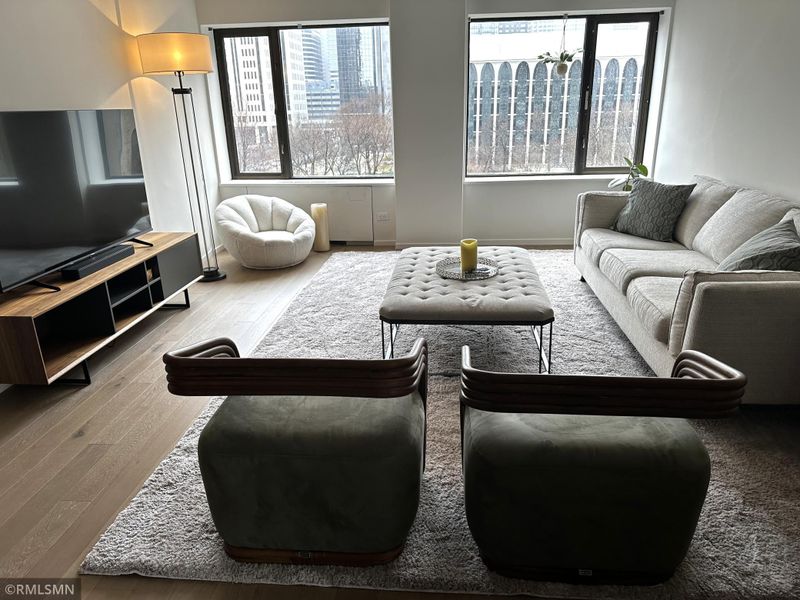 19 S 1st St #B607, Minneapolis, MN 55401