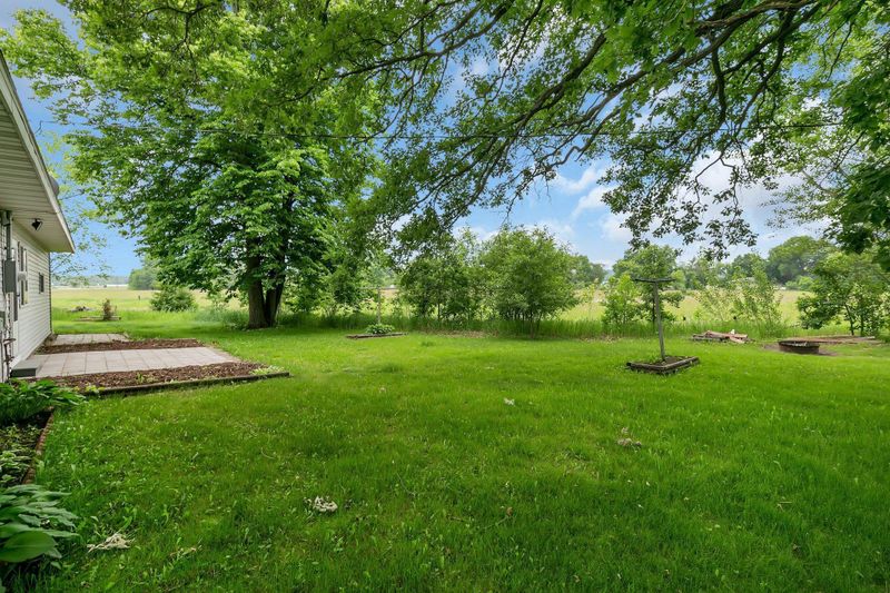 424 1st St NE, Avon, MN 56310