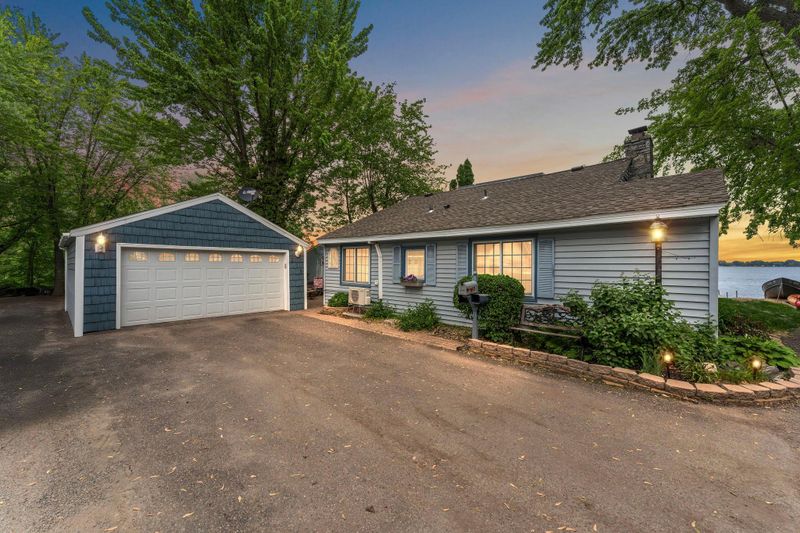 315 N Shore Dr, Forest Lake, MN 55025