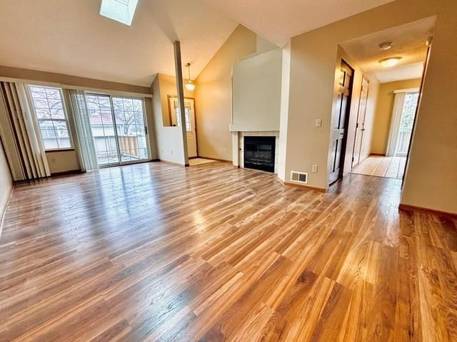 1960 Shenandoah Ct #E, Plymouth, MN 55447