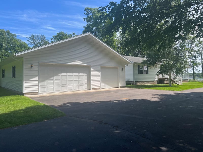 105 Bennett St, Wahkon, MN 56386