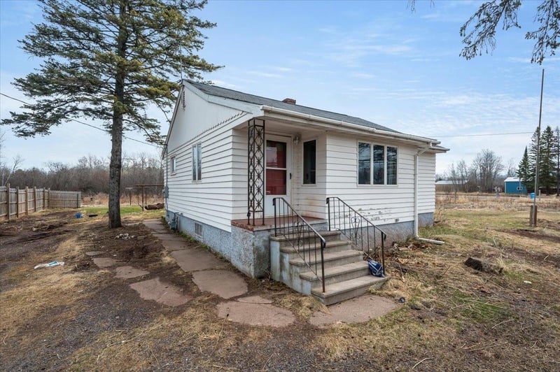 2812 S County Rd E, South Range, WI 54874