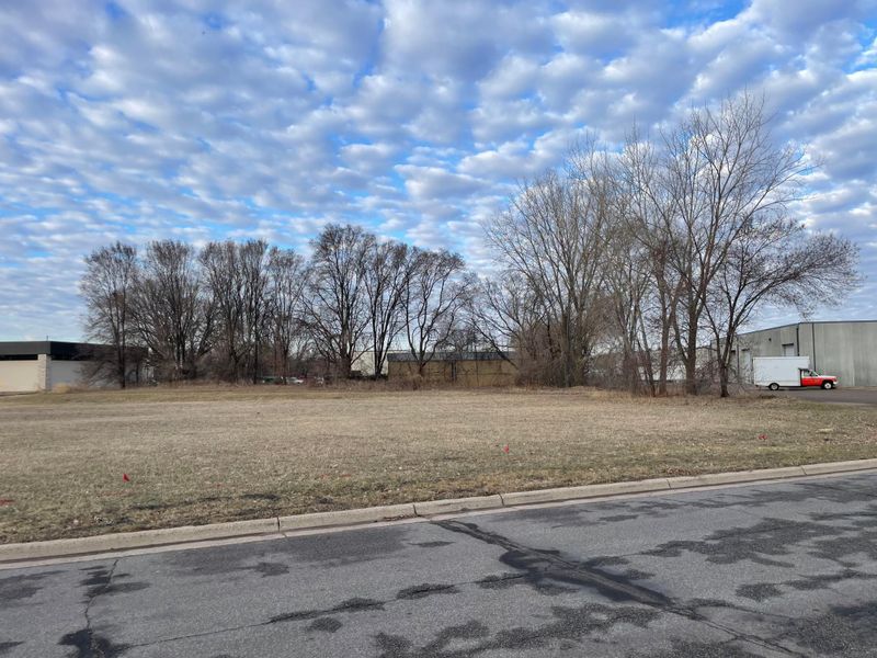 XXX Holly St, Coon Rapids, MN 55433