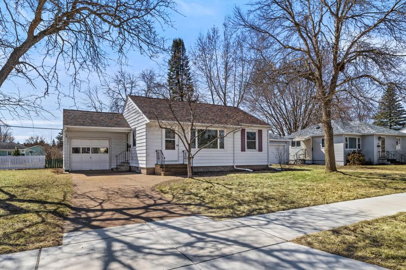 127 E Grant Ave, Eau Claire, WI 54701