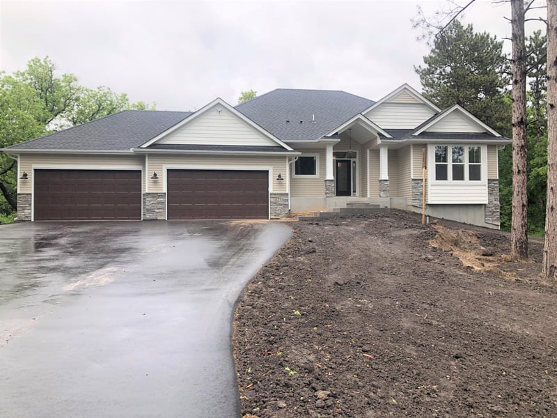 1012 200th Ave NW, Cedar, MN 55011